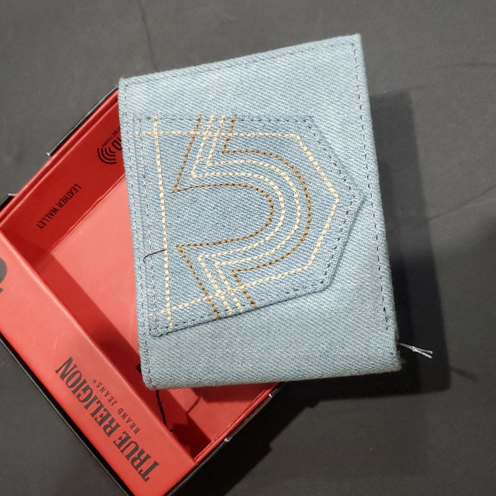 True Religion blue jeans denim men's bifold brown leather wallet new in box